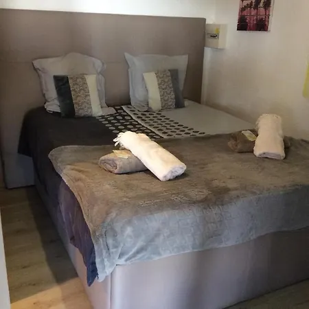 A Tigliola Bed & Breakfast